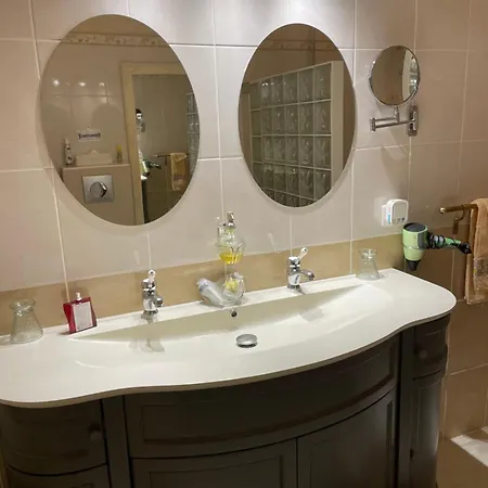 D'hote Couguiolet - Avec Piscine Bed & Breakfast 4*