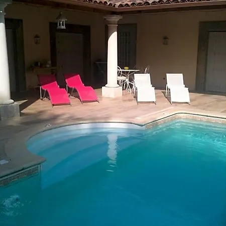 Alojamento de Acomodação e Pequeno-almoço D'hôte Couguiolet - Avec Piscine Foissac (Gard)
